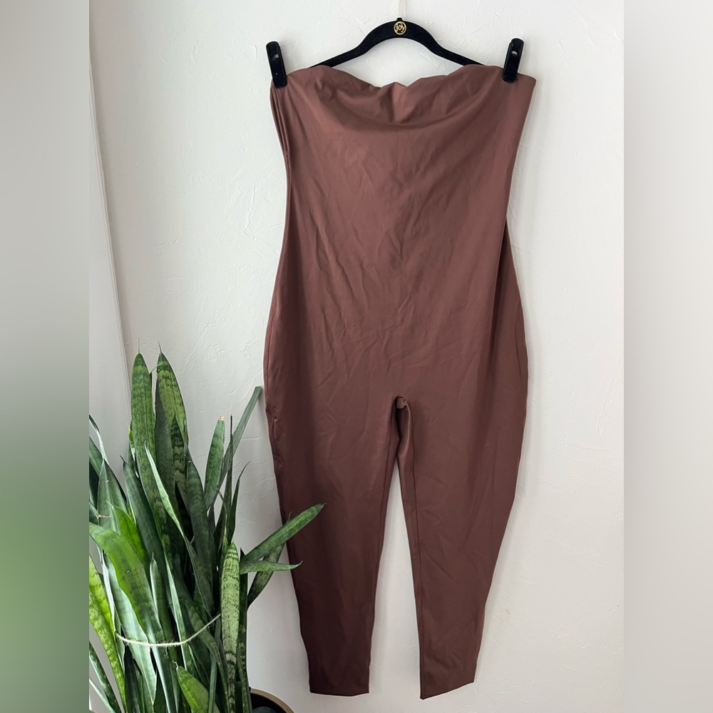 🤎SKIMS ALL IN ONE STRAPLESS JUMPSUIT COCOA 3X